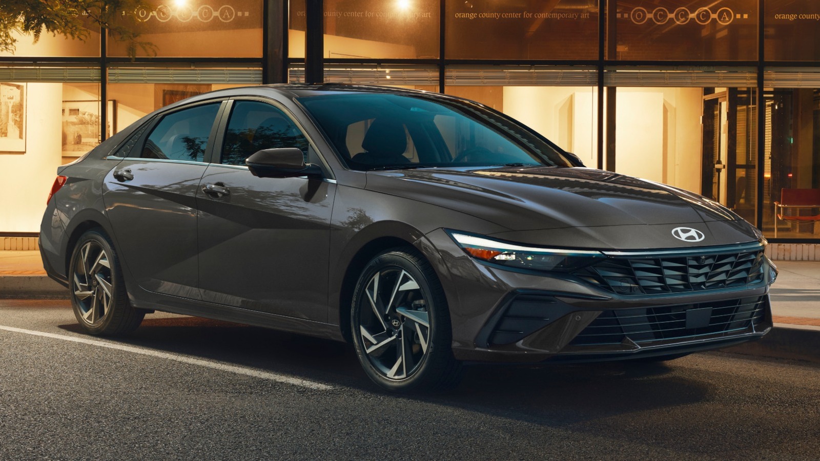 12 Fuel-Efficient Hybrid Cars That Aren't A Toyota Prius