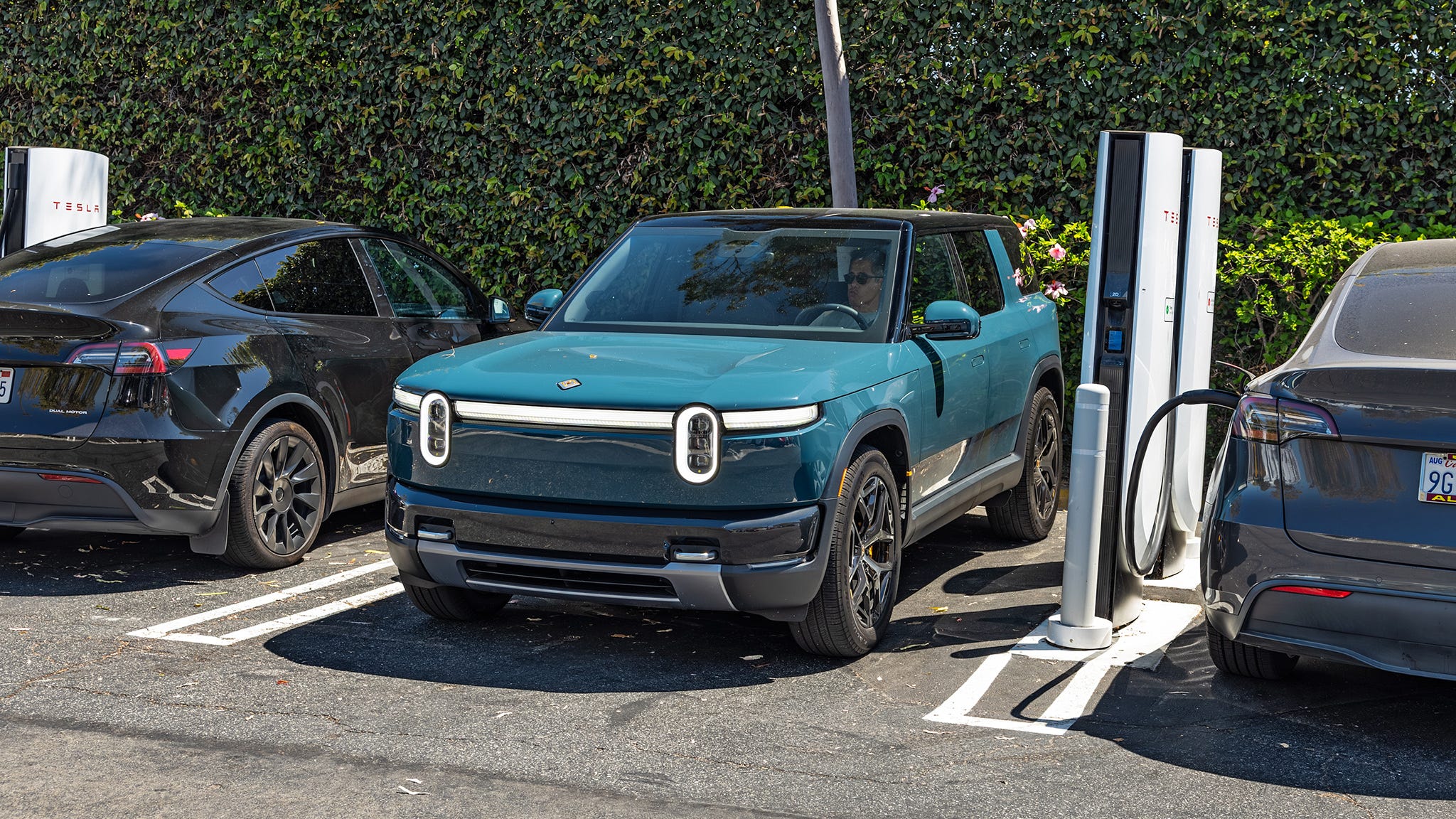 The Rivian R2’s Real-World Range and Charging Numbers Are Better Than You Think